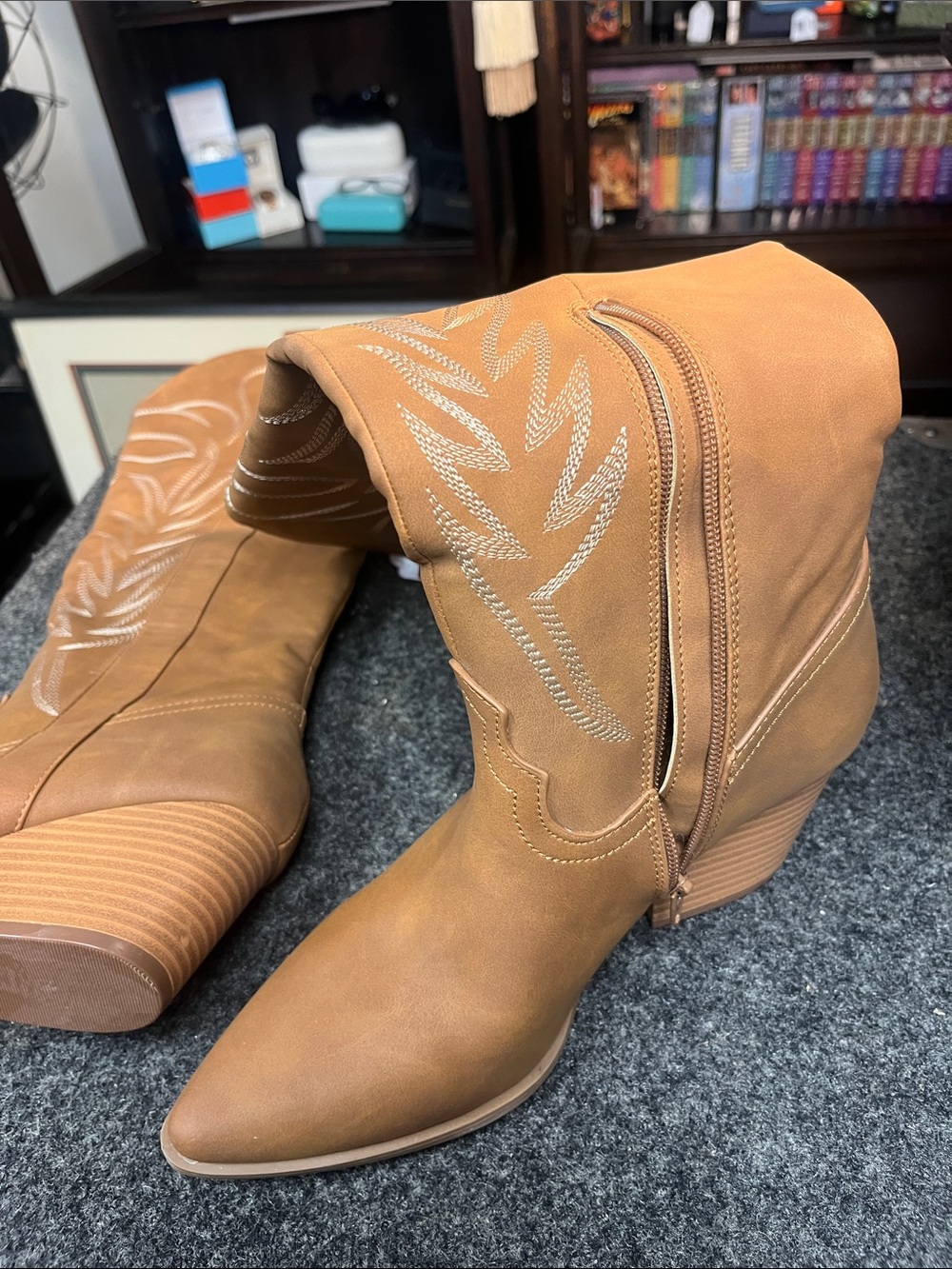 Women’s Tan Western Knee-High Boots with Embroidered Detail - Picture 4 of 5